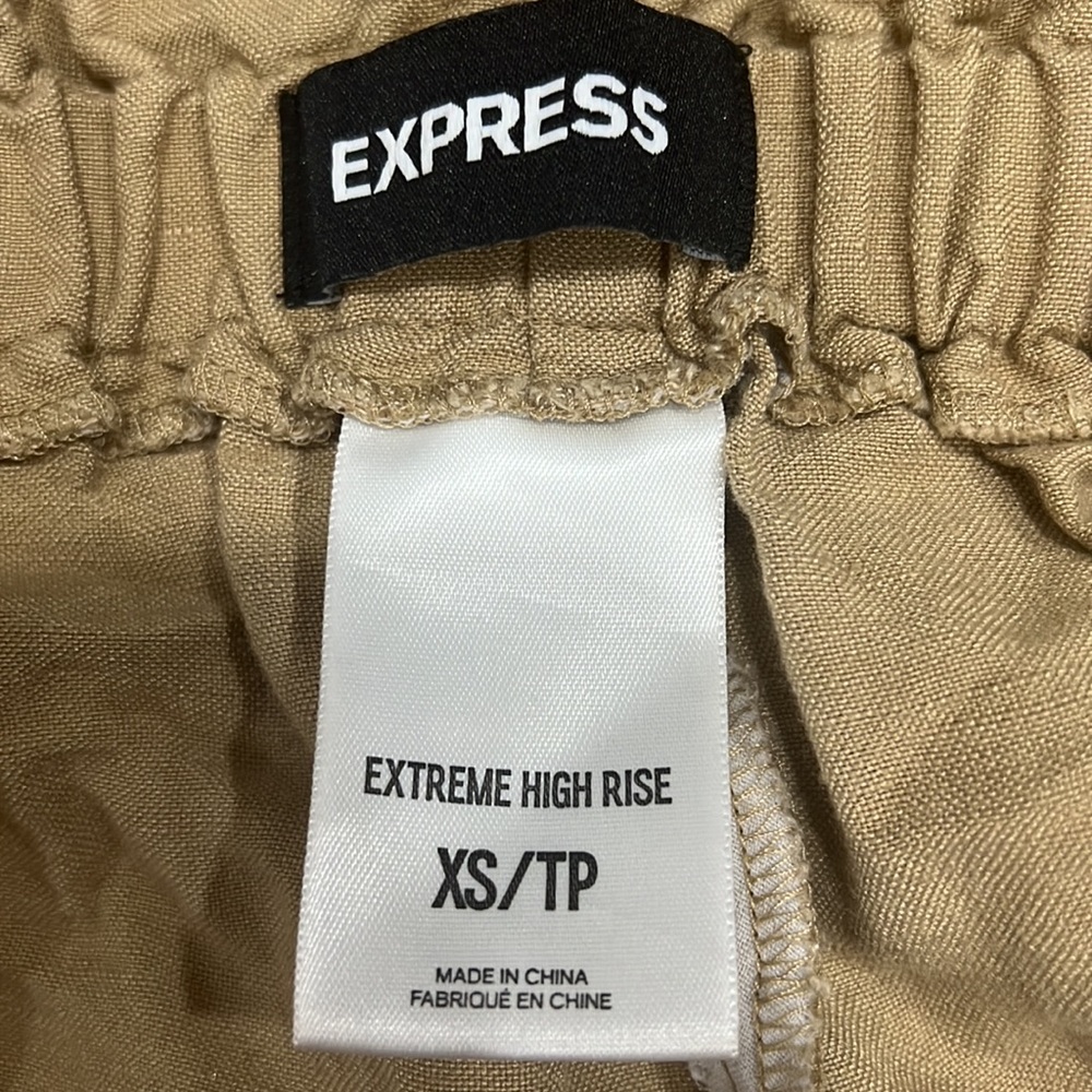 Extreme High Rise Linen Shorts - Picture 3 of 3